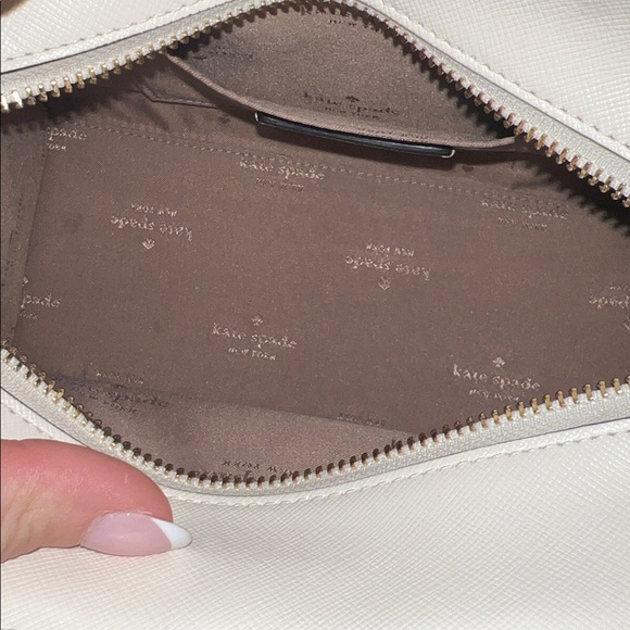 Kate Spade Cream and Tan Madison Satchel small - Picture 7 of 11